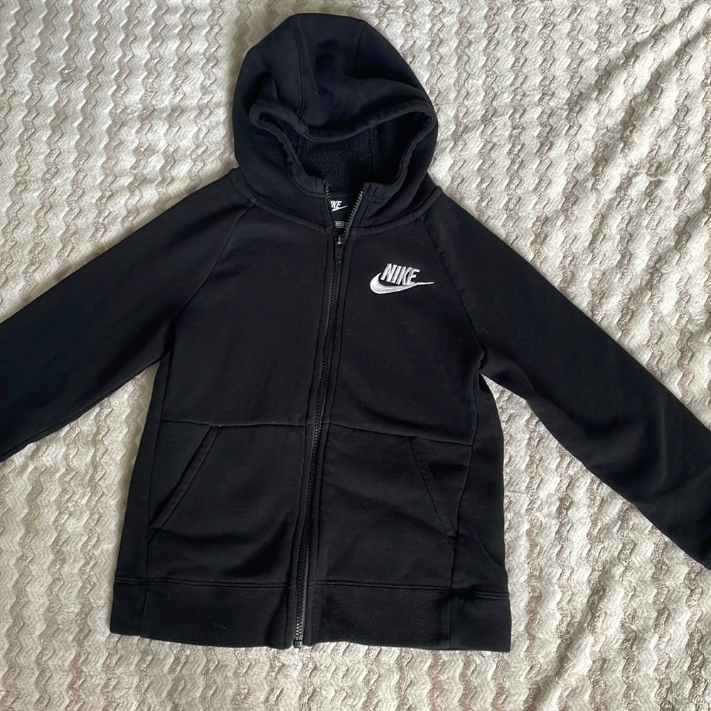 black nike jacket
